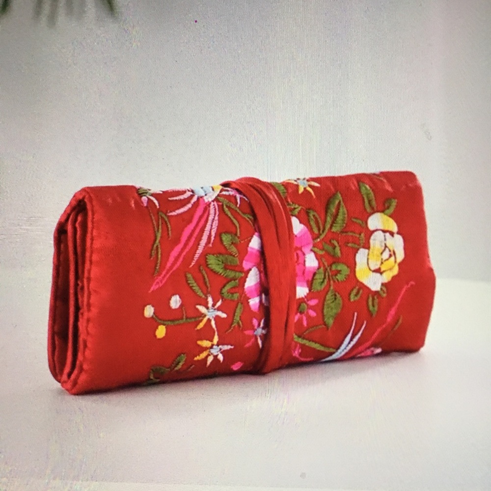 CLOSEOUT - Embroiled Satin Travel Jewelry Organizer.  NWOT